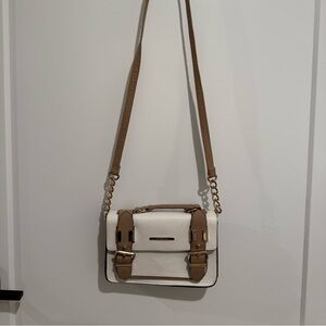 Super Cute Crossbody!